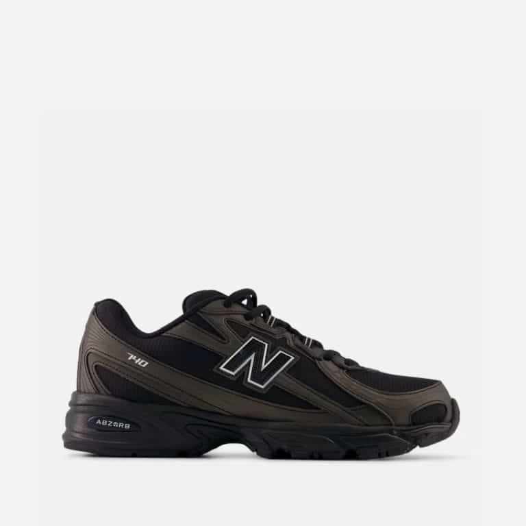New Balance 740